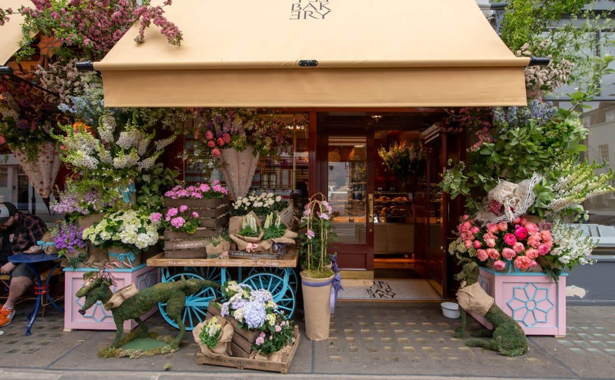 Secret Garden Rome Florist: Roots and Willow